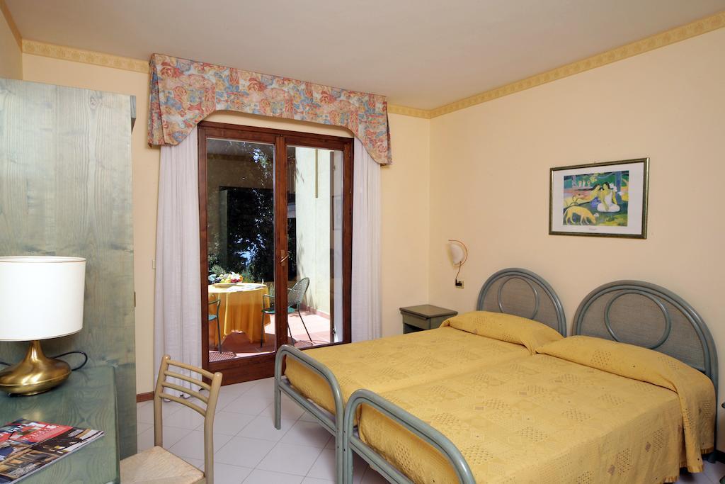 Residence Madrigale Marciaga Szoba fotó